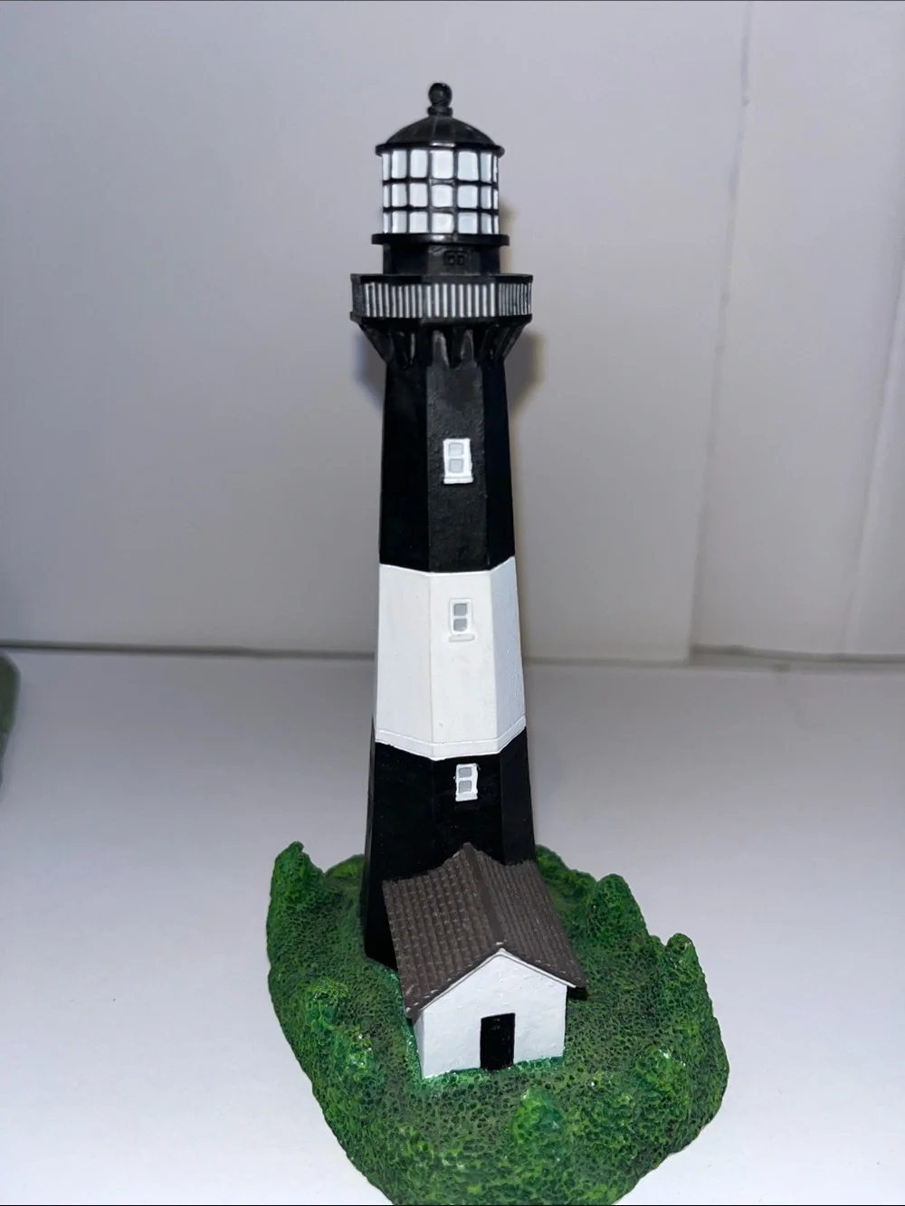 9 Assorted White and Black Lighthouse Decorative Accents - Unbranded